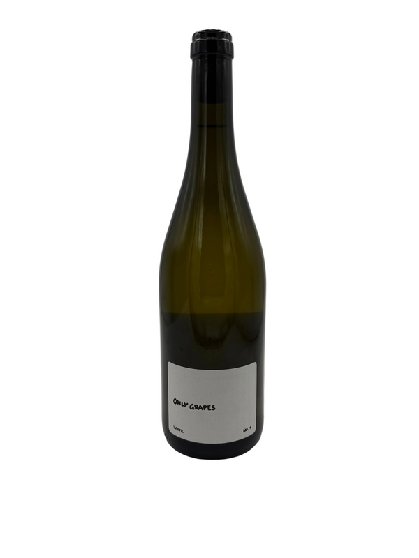 Simon Haag Only Grapes White 2025