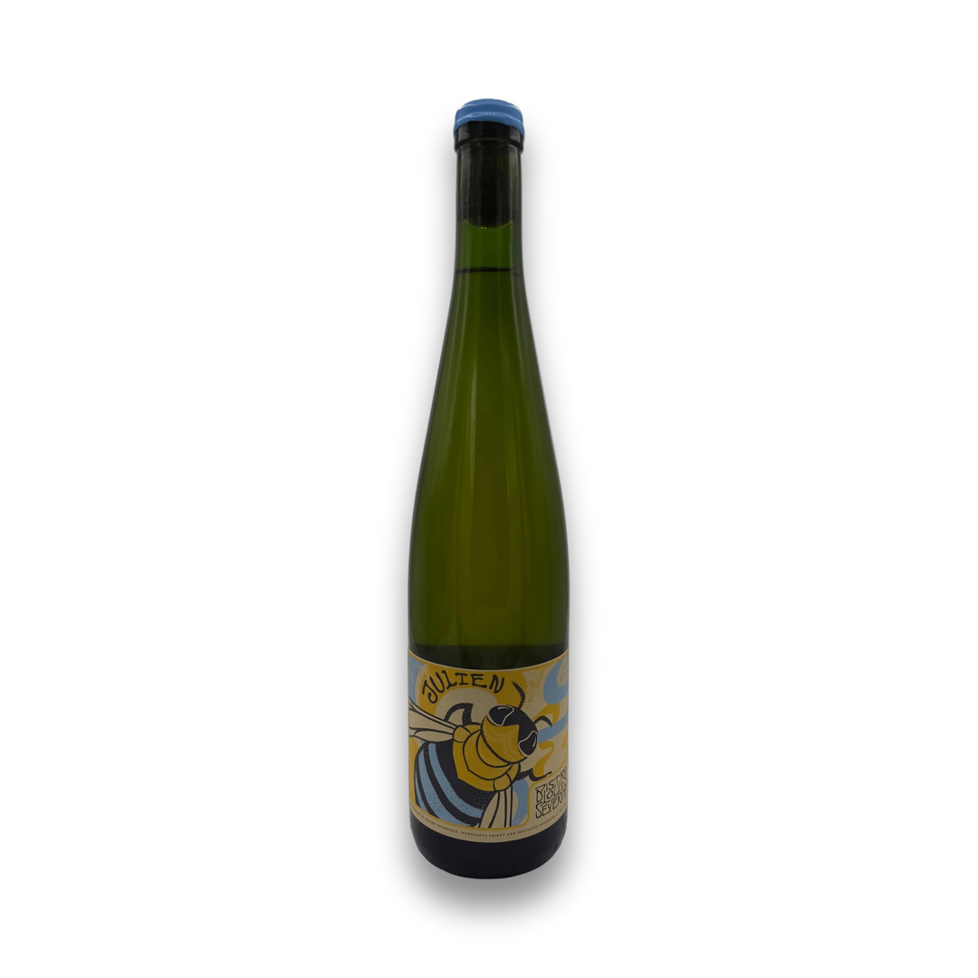 Bistro Louis Severine VDF White Julien 2024 Riesling bottle with bee label