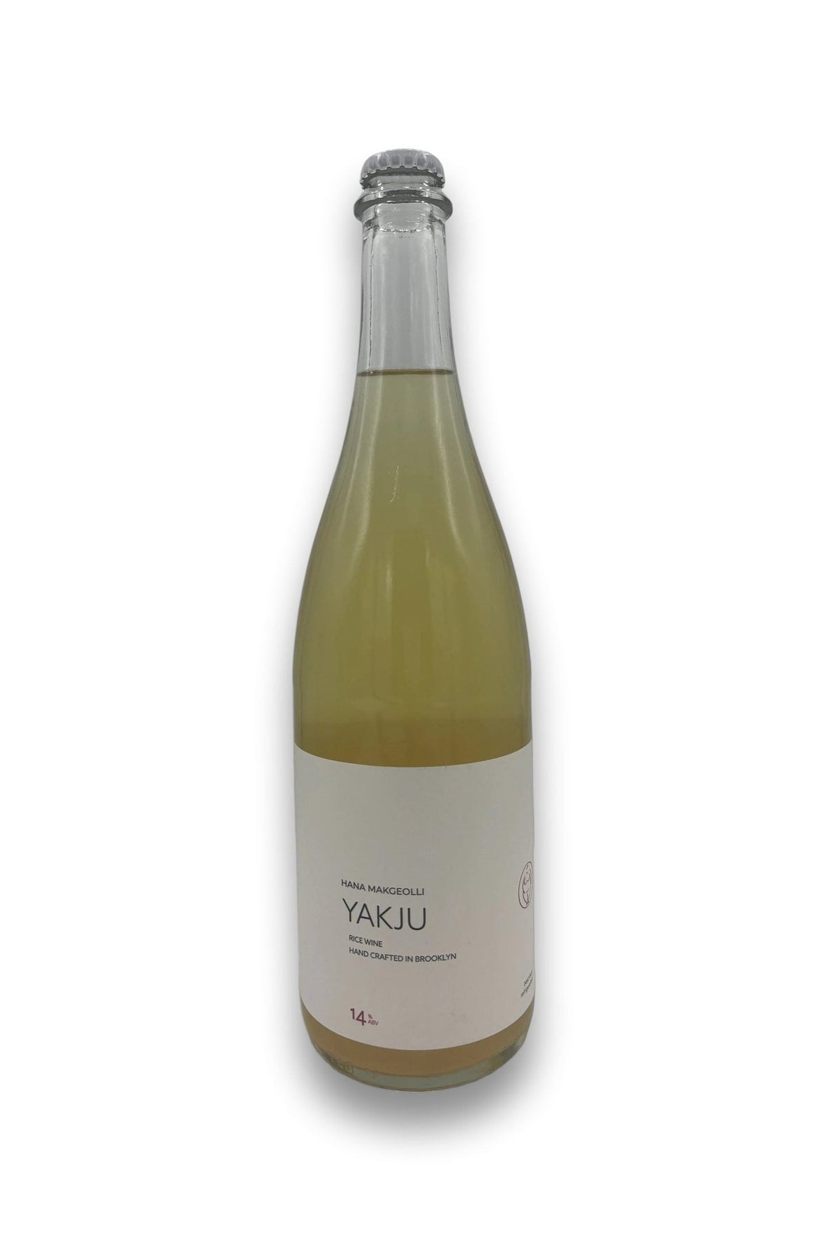 Hana Makgeolli Yakju 750ml sparkling rice wine bottle with white label and silver cap