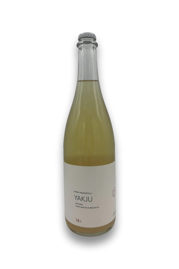 Hana Makgeolli Yakju 750ml sparkling rice wine bottle with white label and silver cap
