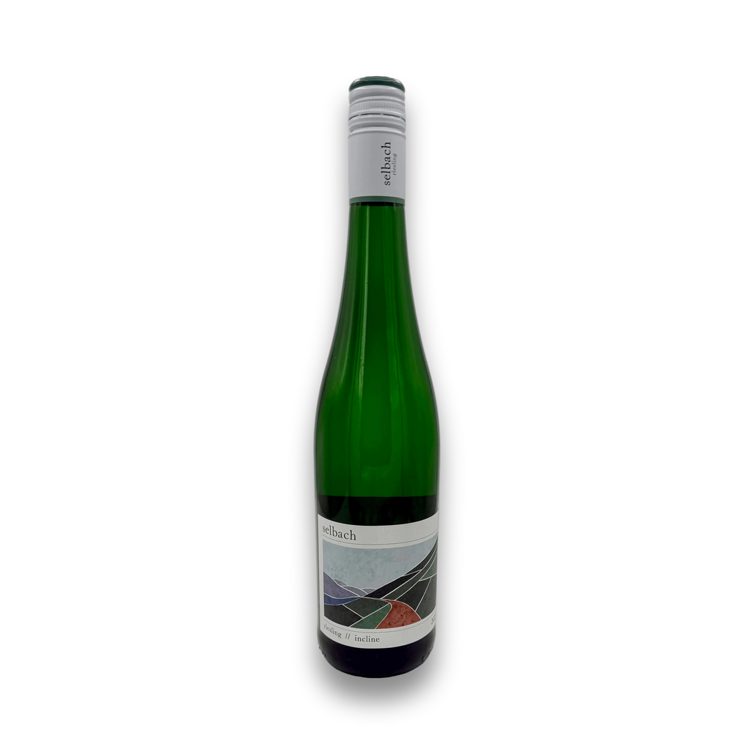 Selbach Incline Riesling 2023 German white wine bottle with geometric abstract label