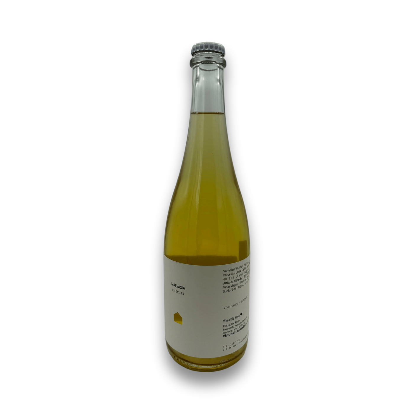 Victoria Torres Pecis Malvasia Aromatica Seca 2023 orange wine bottle with amber liquid and silver cap