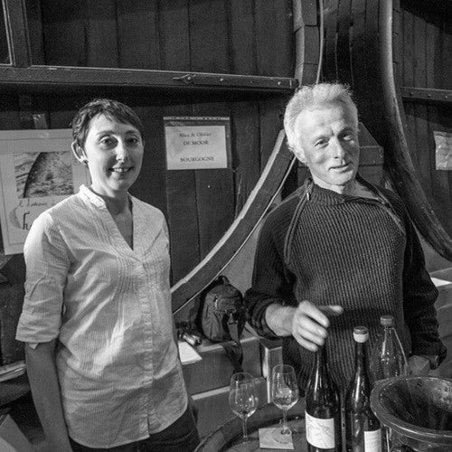 Alice et Olivier De Moor Vendangeur Masque VDF Blanc Le Meme Azimut 2024