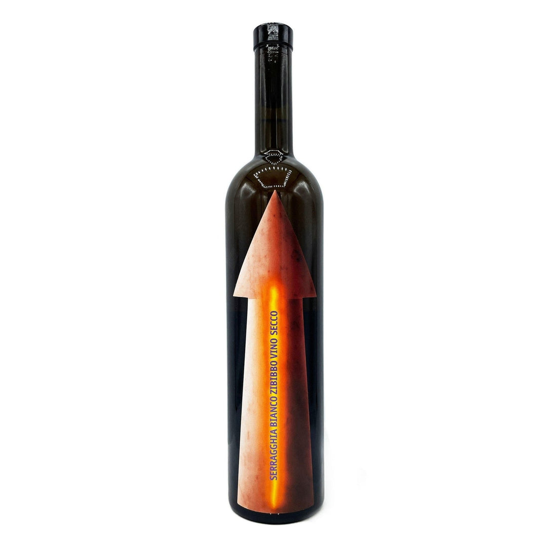 Bottle of Azienda Agricola Serragghia Serragghia Bianco Zibibbo 2023 white wine featuring a white wine bottle with a detailed label.